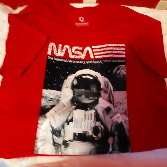 Akademiks  NASA - Picture 3 of 4